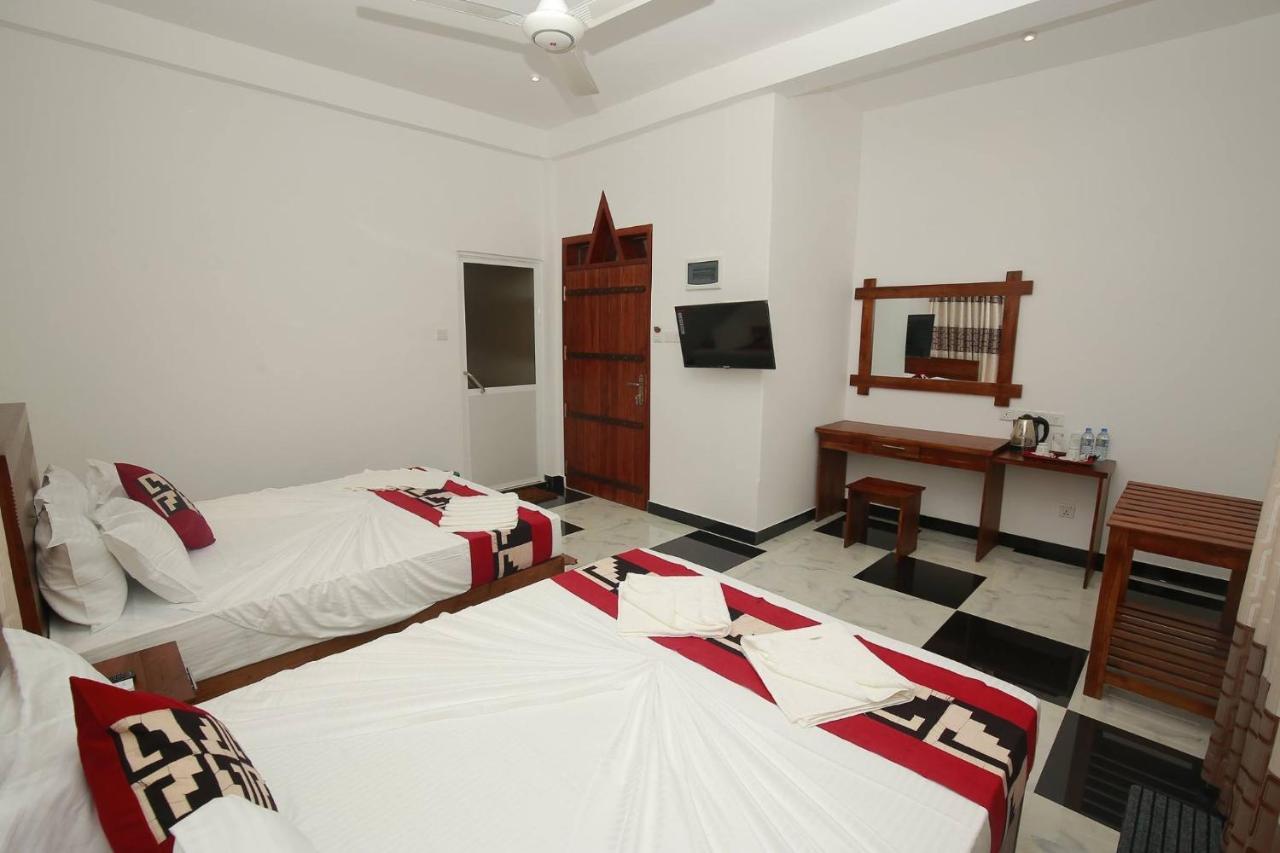 Hotel River Front Tissamaharama Zewnętrze zdjęcie