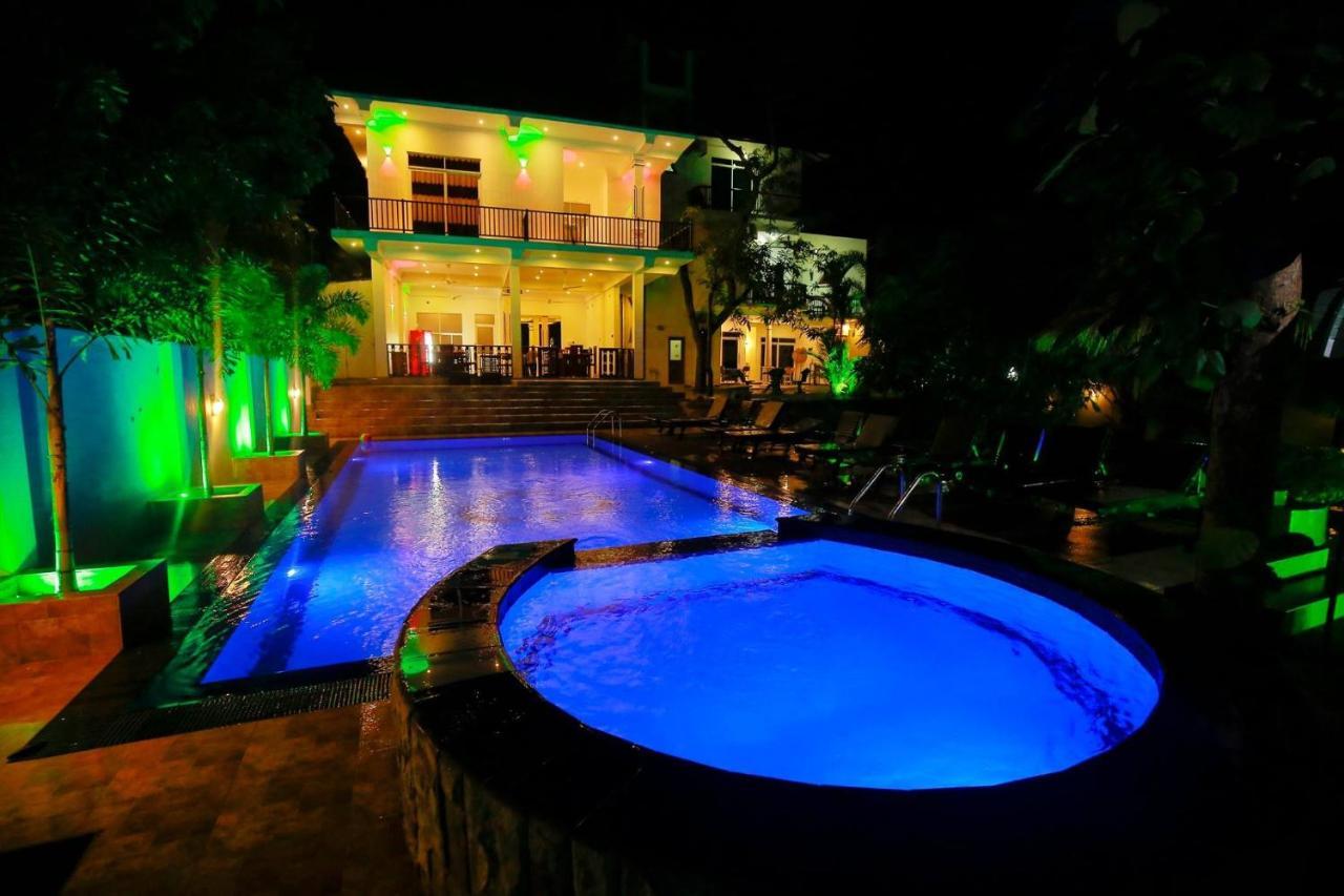 Hotel River Front Tissamaharama Zewnętrze zdjęcie